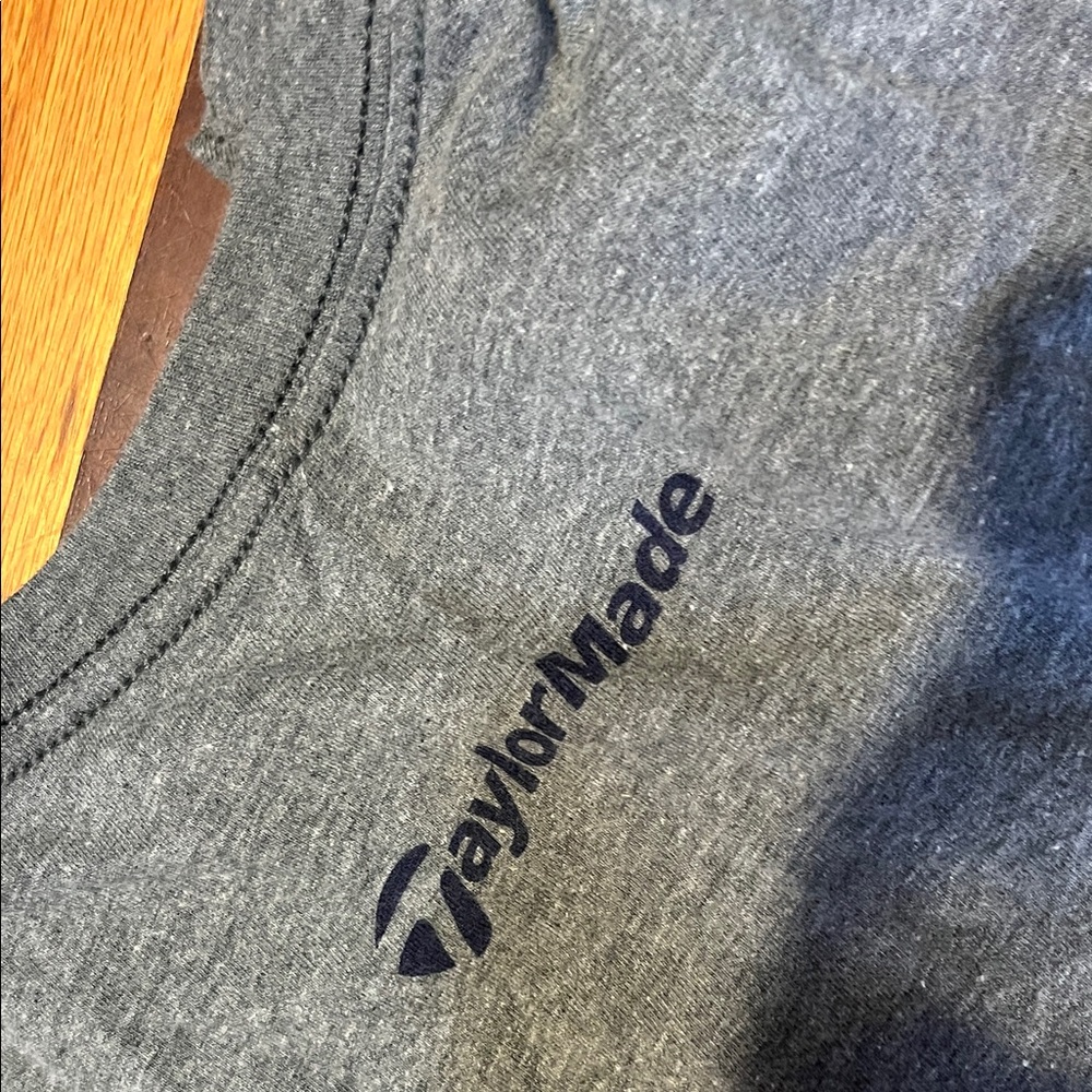 TaylorMade Heather Gray Graphic Tee - Picture 3 of 4